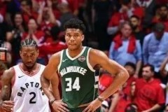 字母哥得分能力下滑，雄鹿队保障合同与战术调整面临挑战